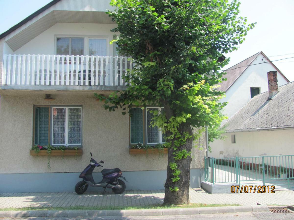 Jasmin Apartman Балатондьёрёк Экстерьер фото